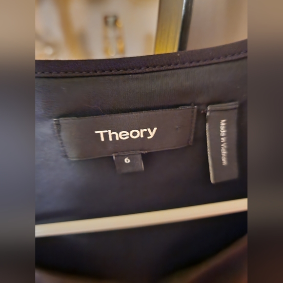 Theory Black Antanzie DT Drapey Crepe Dress EUC Size 6 - Picture 2 of 2